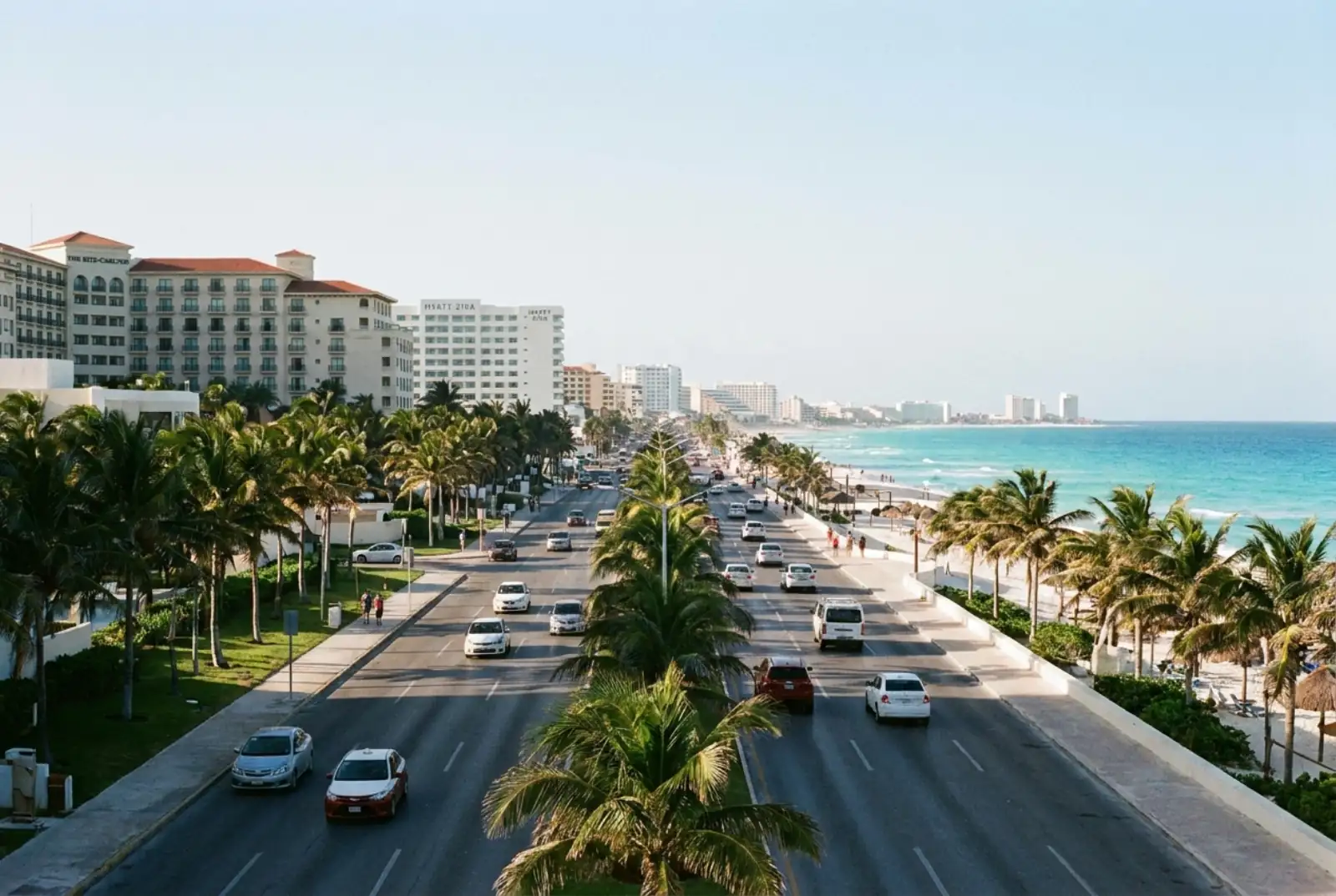 Locksmith in the Cancun Hotel Zone: Kukulcan Boulevard and the sea